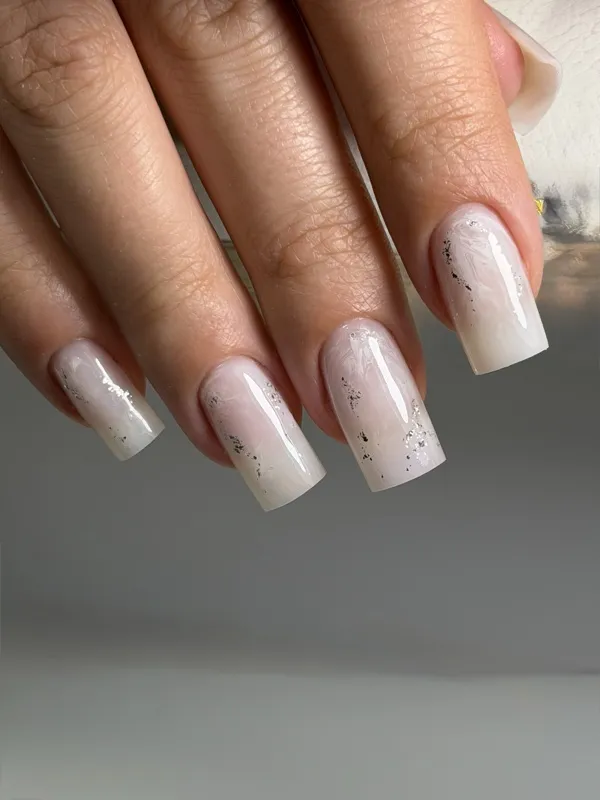 Нюд с серебряной фольгой маникюр, Краснодар ФМР